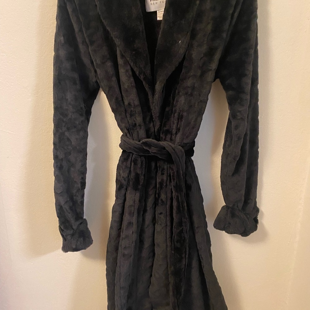 New York & Company Plush Black Robe